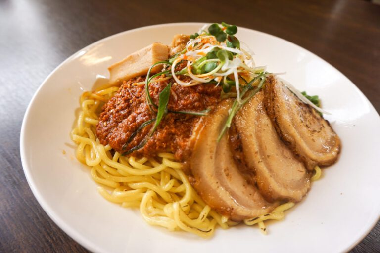 汁なし担々麺炙りチャーシュー